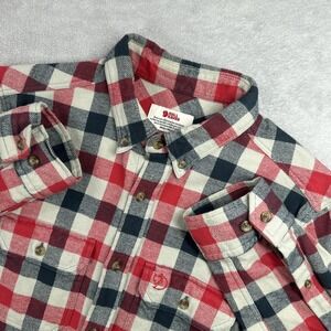 Fjallraven Shirt Mens Small Red Plaid Cotton Flannel Skog Slim Fit Button Up